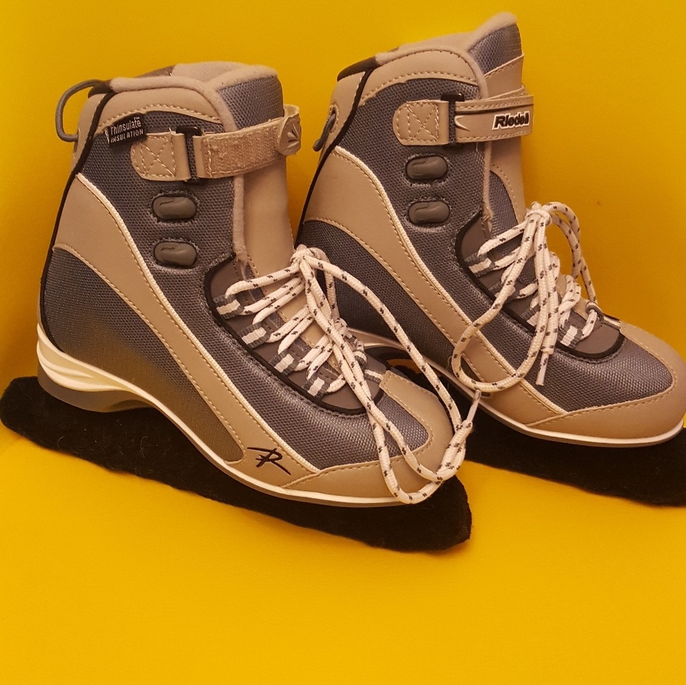 Reidell Ice skates, girls size 3
